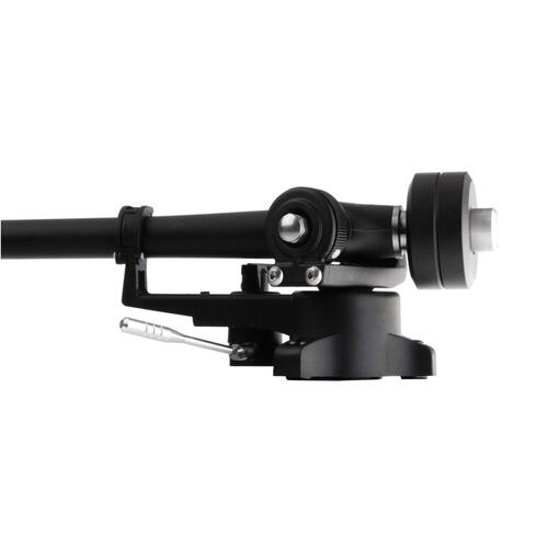 Rega RB330, tonearm 3-punkts feste 