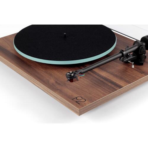 Rega Planar 2, platespiller Rega Nd3 pickup, RB220 arm, valnøtt 