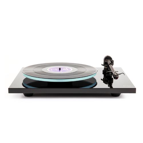 Rega Planar 2 med Nd3 + Brio Mk7 + Kyte Komplett anlegg med platespiller 